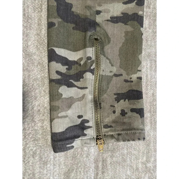 NWT RAMY BROOK Size 24 Army Camo Denim Jeans Katie 8” Low Rise Double Button - Picture 7 of 10